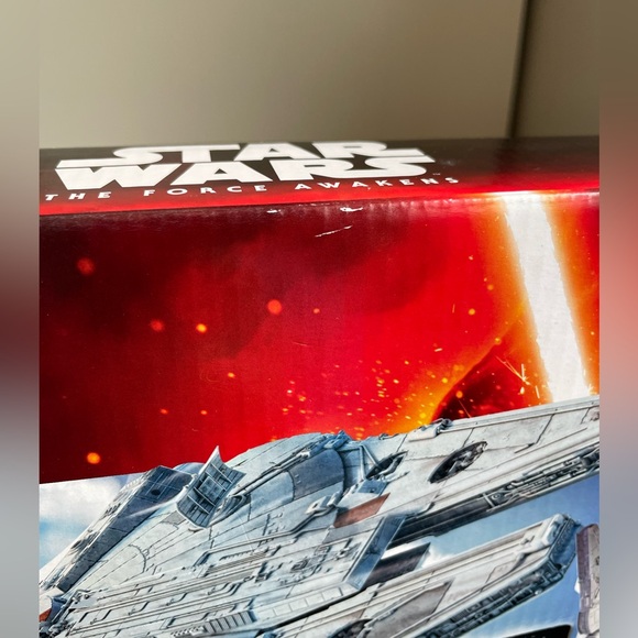 New Star Wars Millennium Falcon The Force Awakens Disney toy ship gift idea - Picture 8 of 8